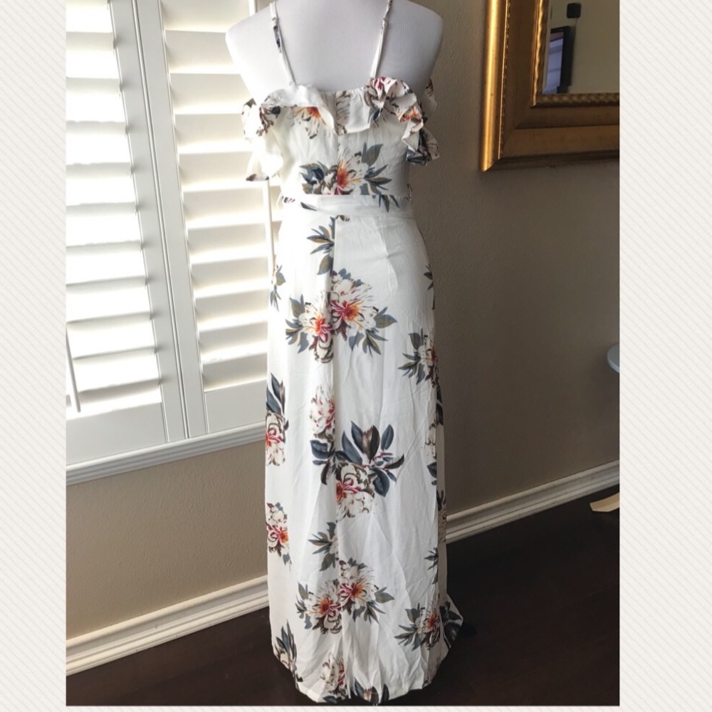 Brand new off the shoulder summer dress - Picture 2 of 6